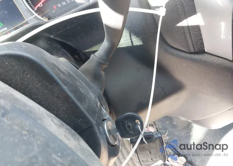 2020 Chevrolet Silverado 1500 4Wd Standard Bed Lt from USA, damaged, VIN 1GCRYDEK3LZ125611